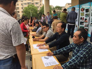 志愿服務進社區 教育咨詢面對面——區八中黨員骨干教師進社區開展教育咨詢活動